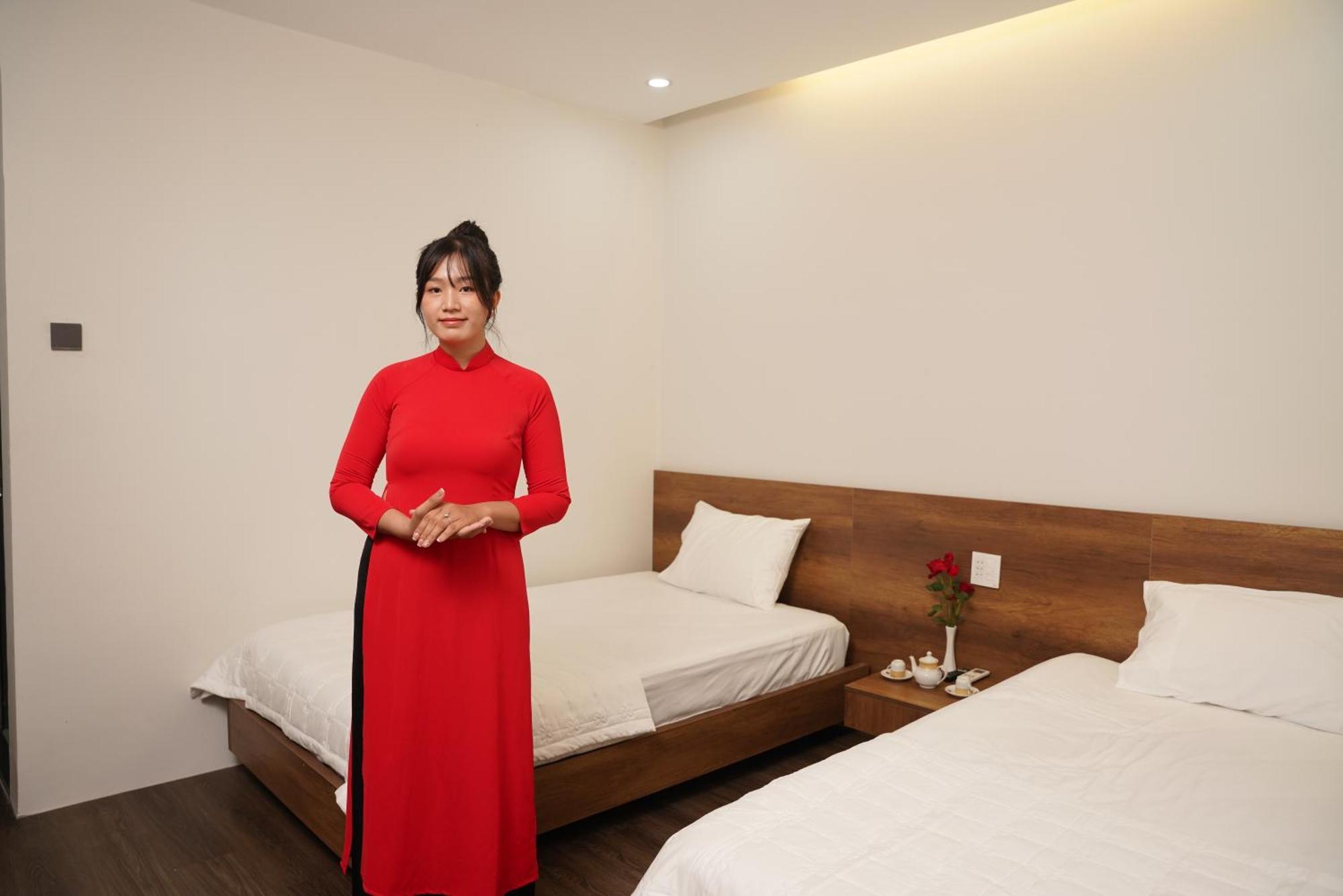 Hotel Khách Sạn Đế Vương Cao Lãnh Exterior foto