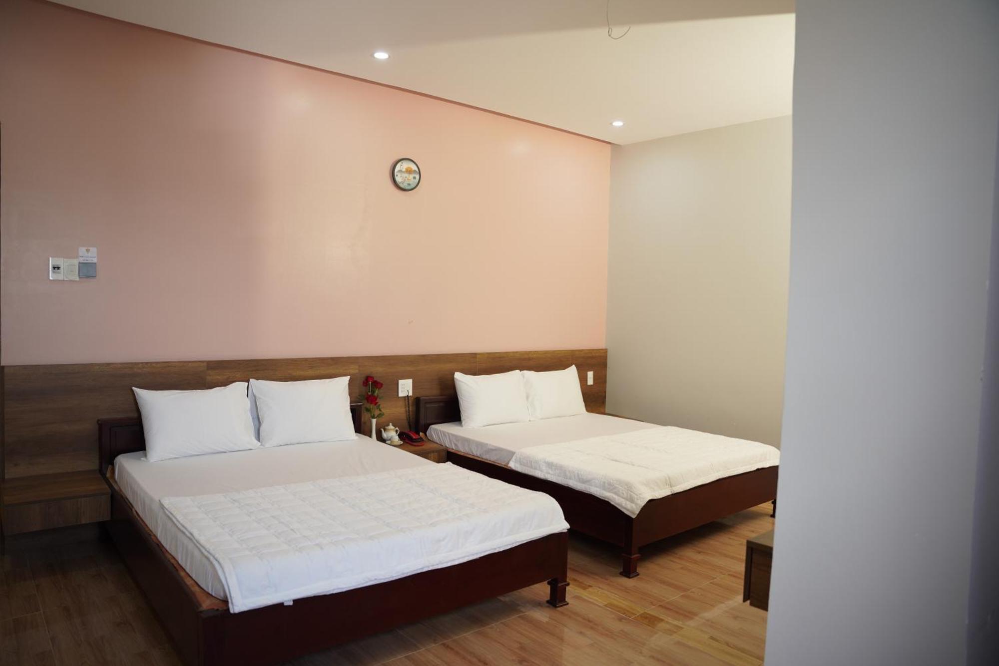 Hotel Khách Sạn Đế Vương Cao Lãnh Exterior foto