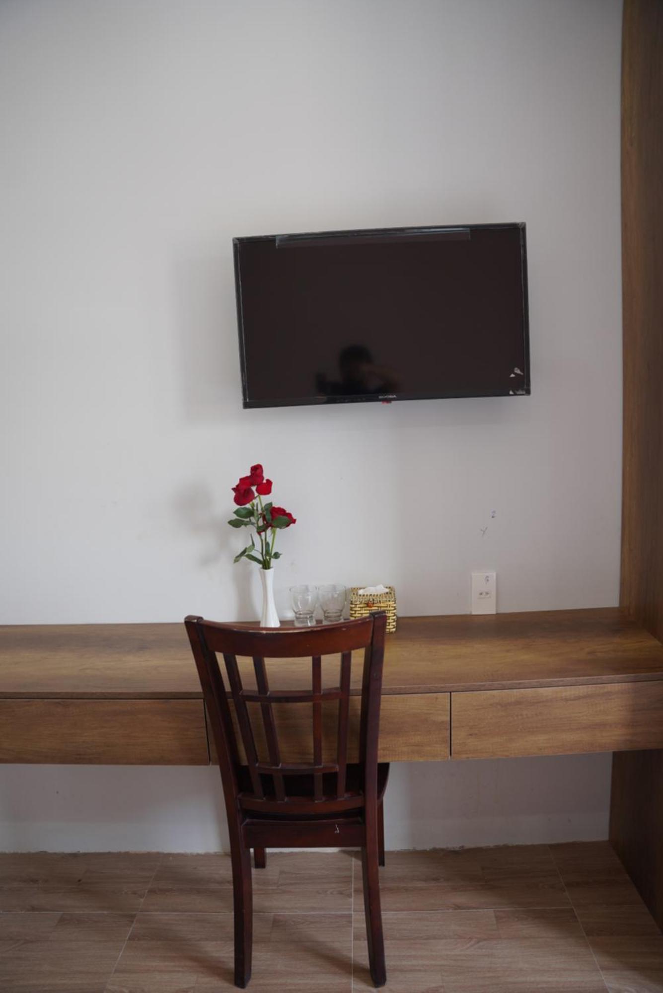 Hotel Khách Sạn Đế Vương Cao Lãnh Exterior foto