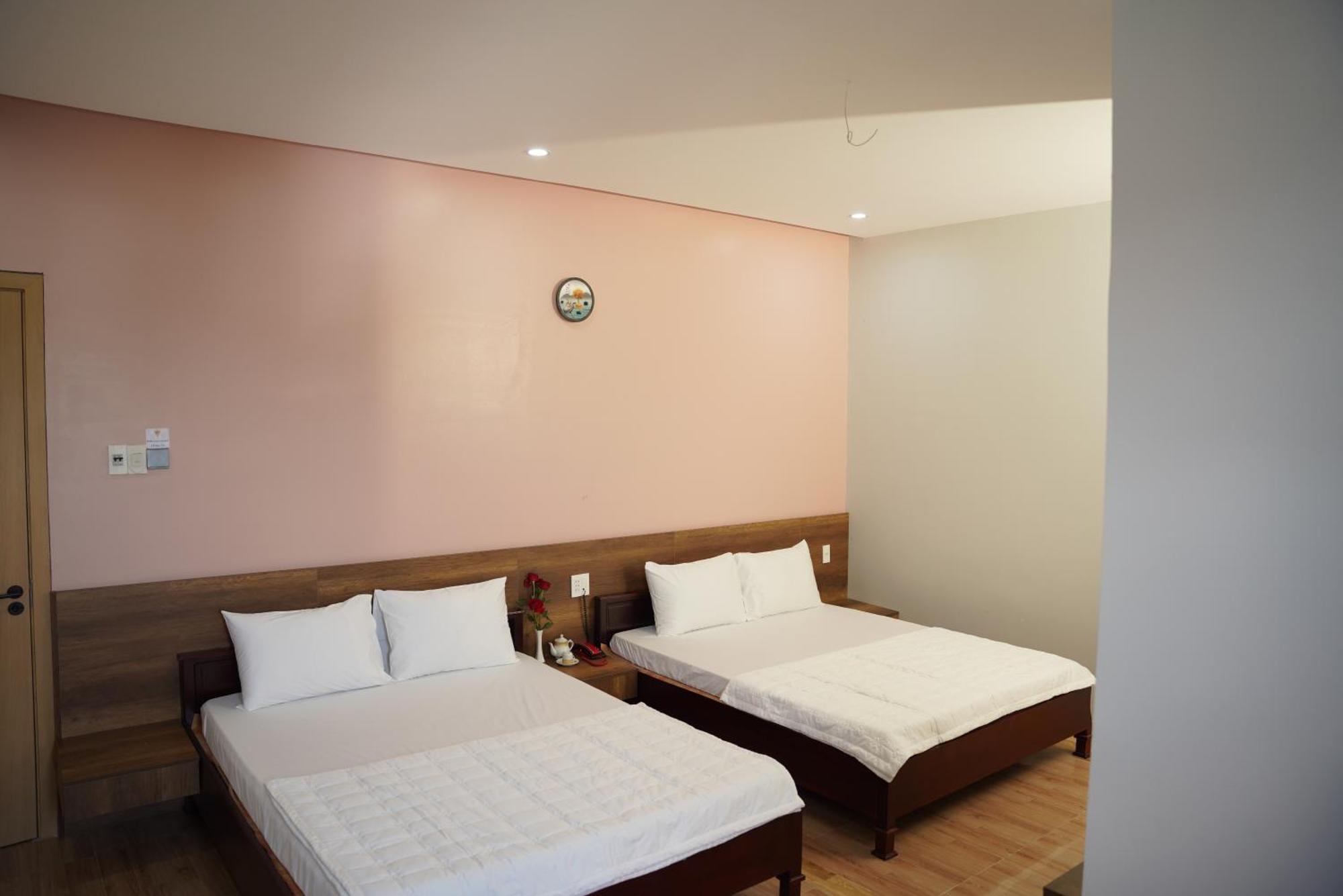 Hotel Khách Sạn Đế Vương Cao Lãnh Exterior foto