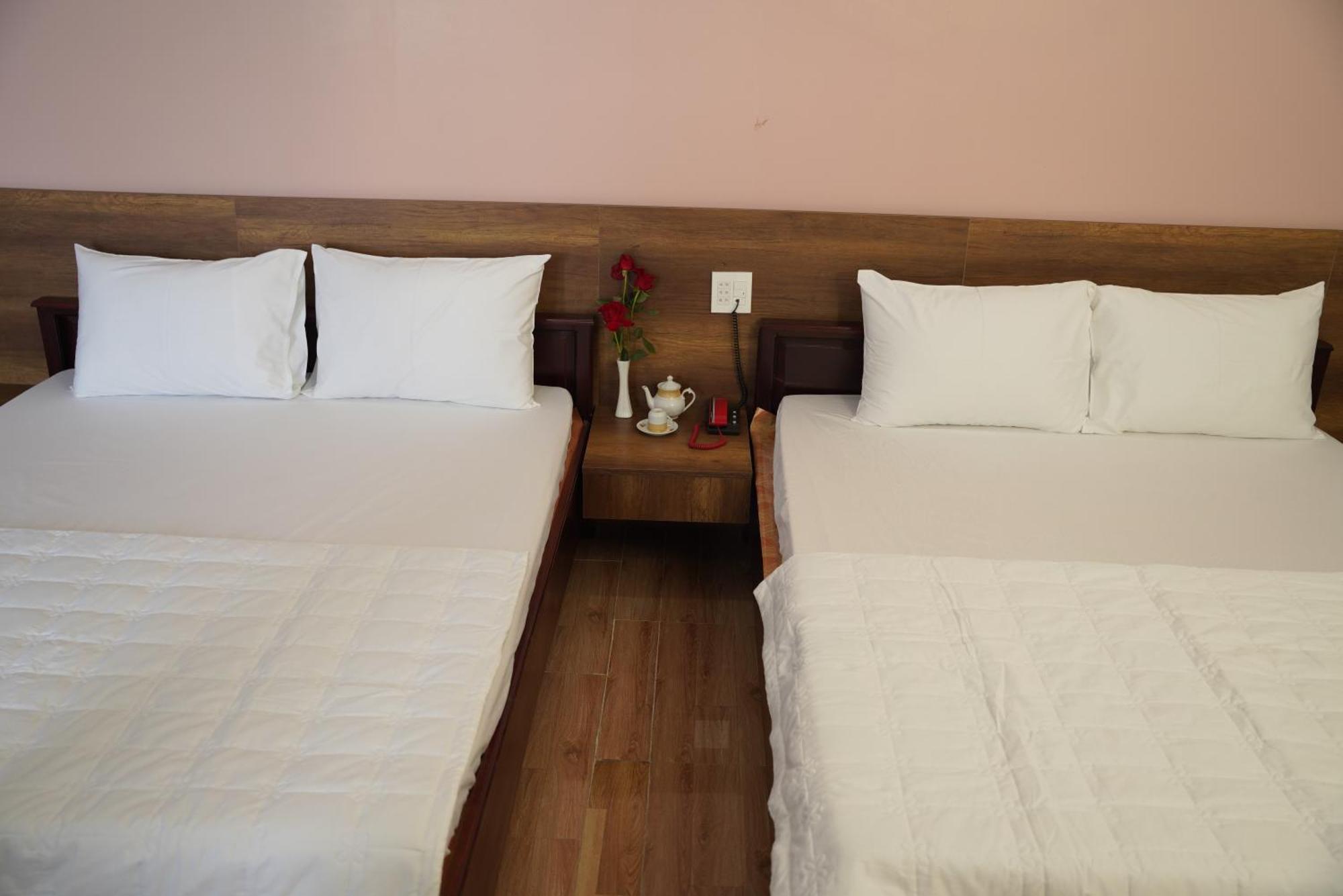 Hotel Khách Sạn Đế Vương Cao Lãnh Exterior foto