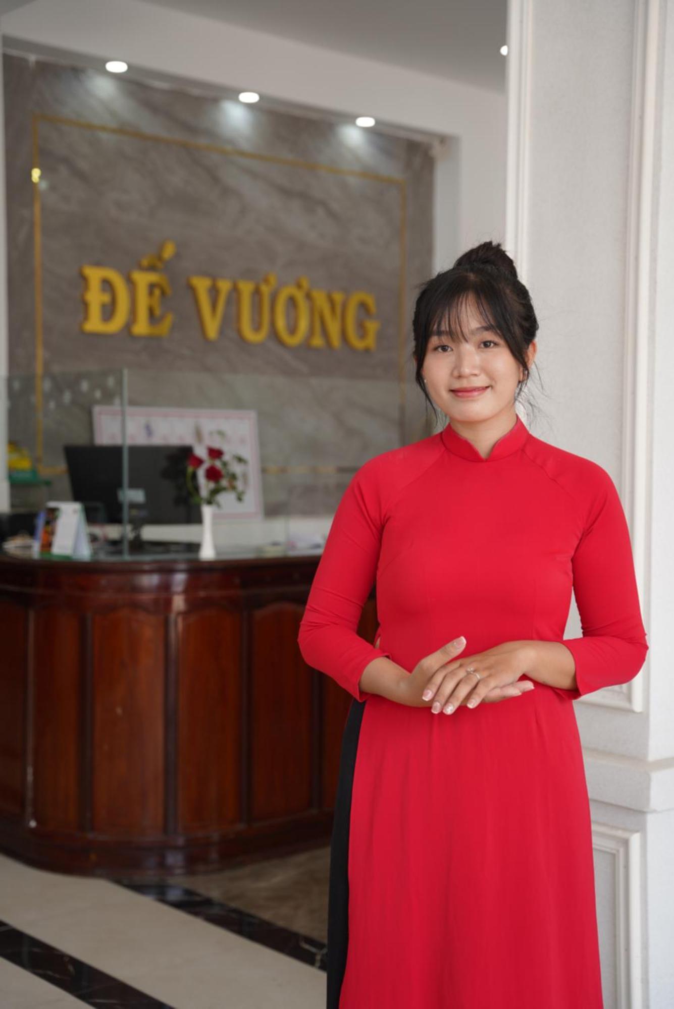 Hotel Khách Sạn Đế Vương Cao Lãnh Exterior foto